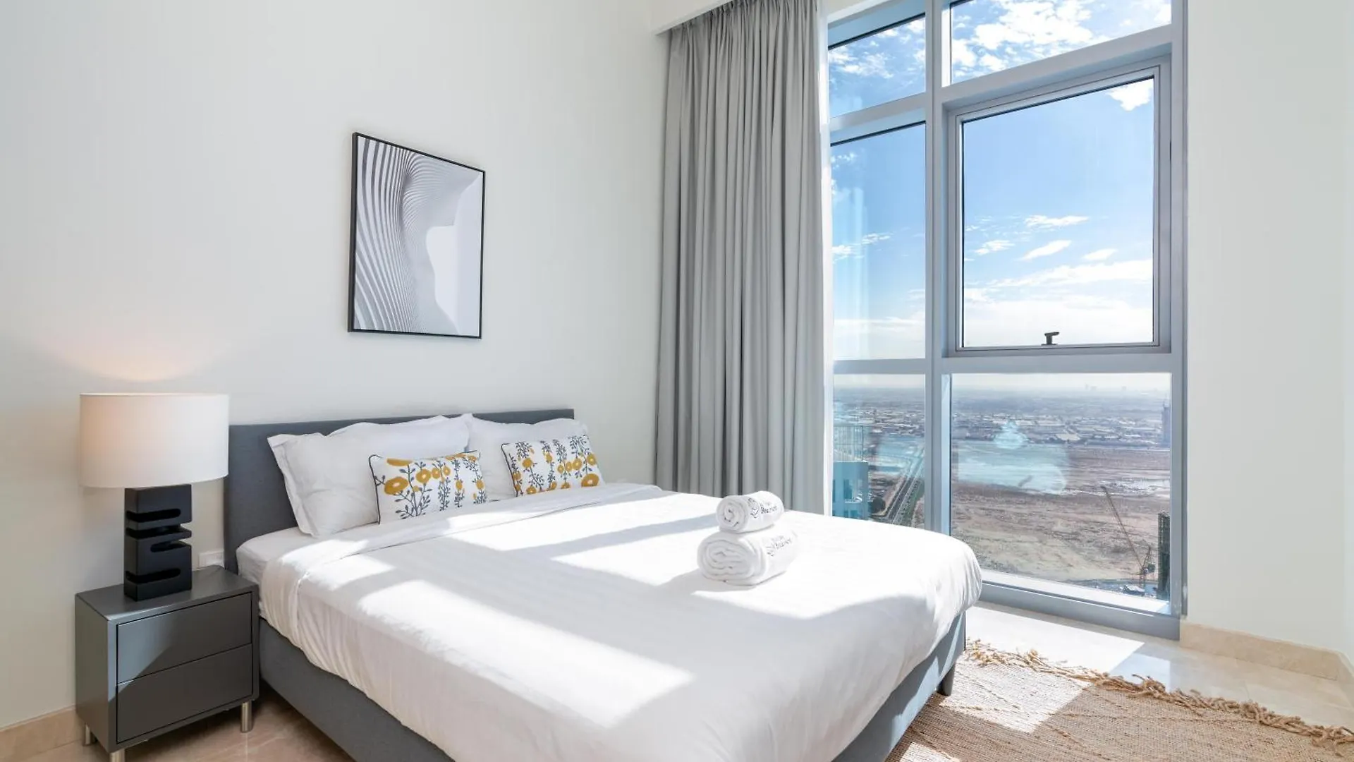 Spacious & Amazing 3 Bedroom Penthouse Burj Khalifa View Dubai