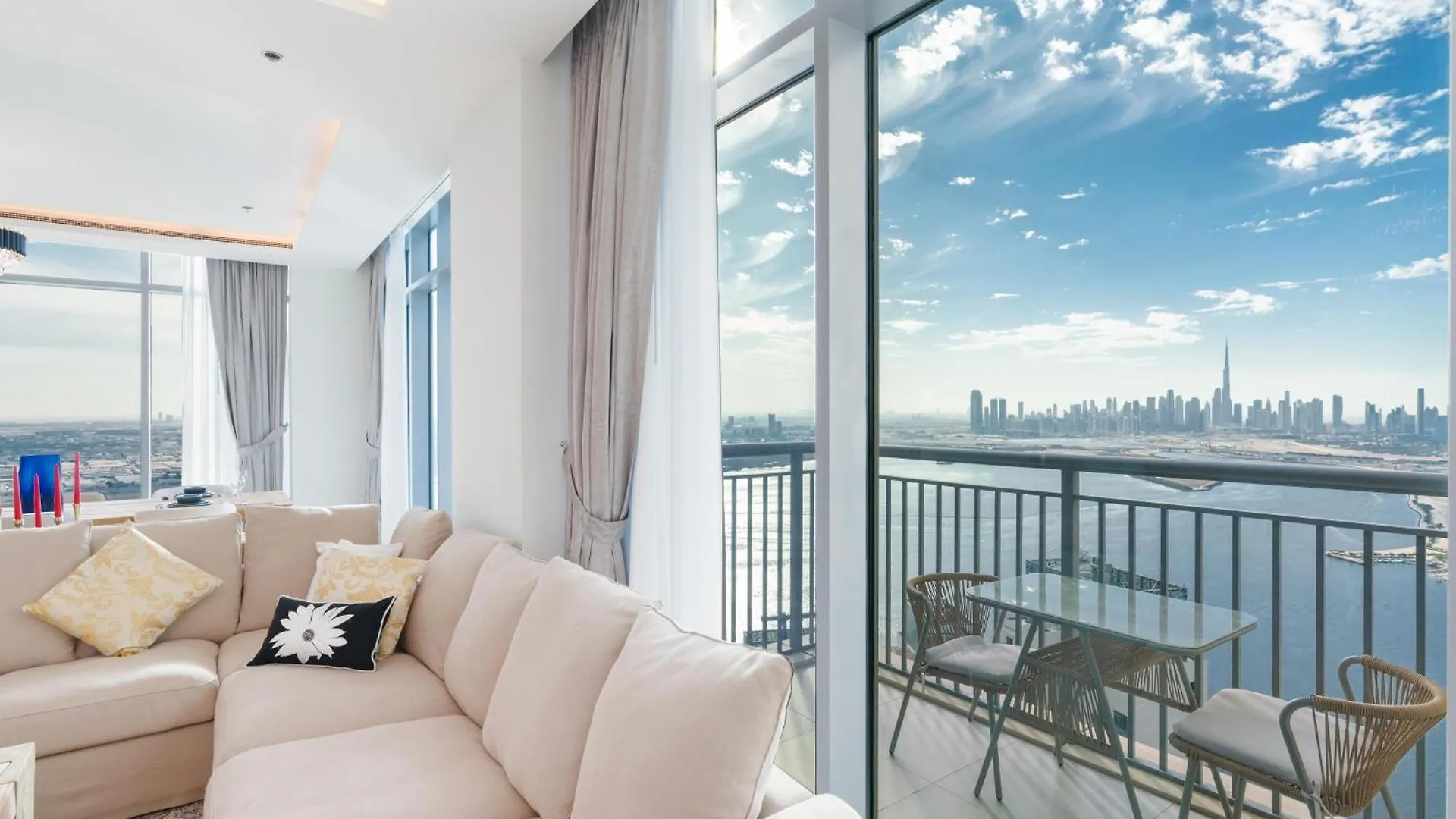 Spacious & Amazing 3 Bedroom Penthouse Burj Khalifa View Dubai