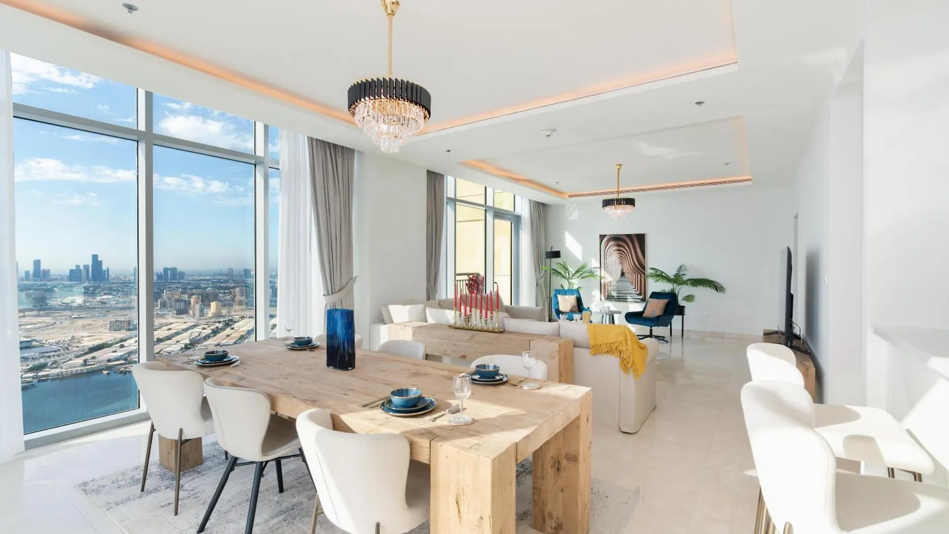 Spacious & Amazing 3 Bedroom Penthouse Burj Khalifa View Dubai Apartment