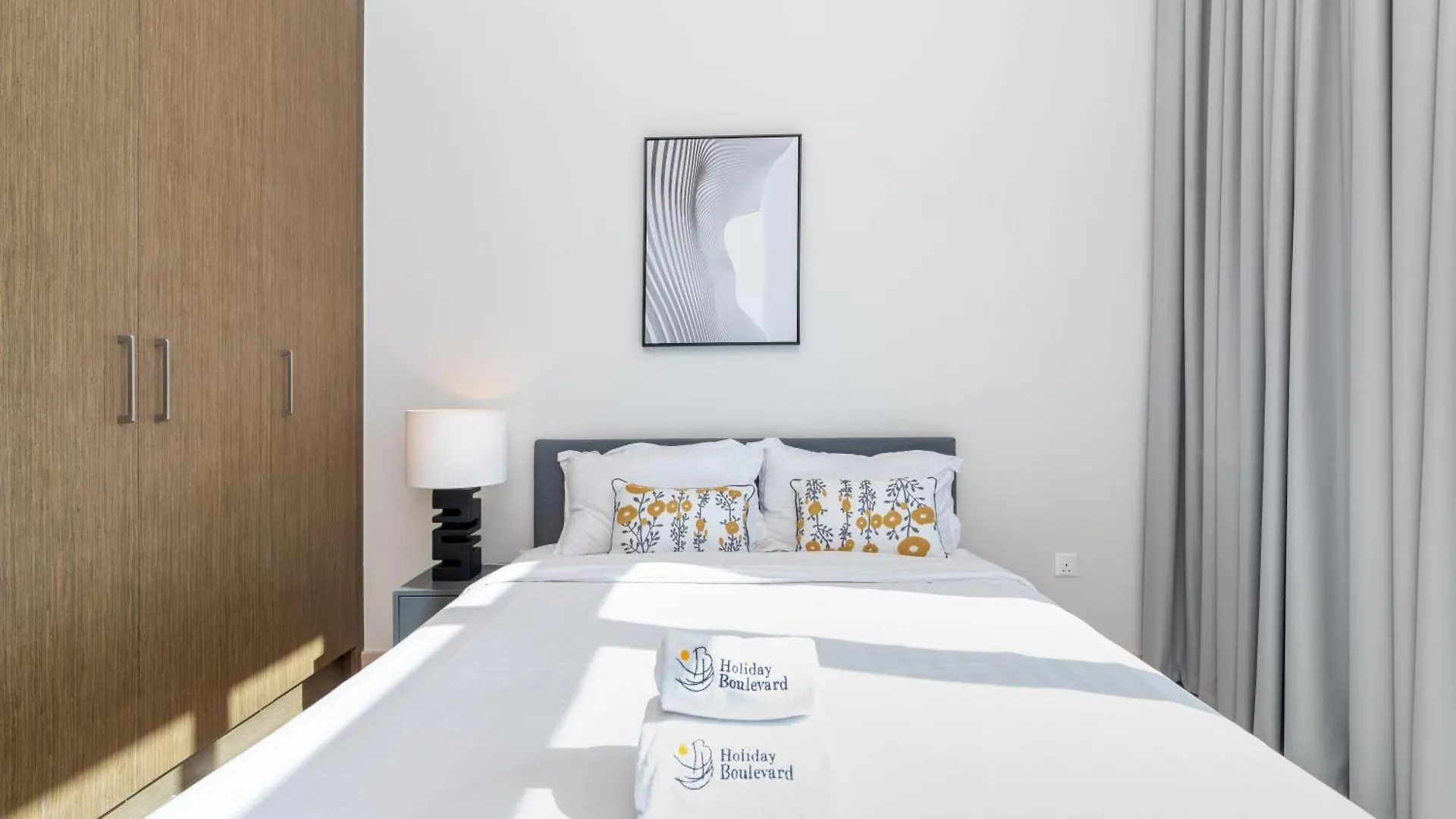 Spacious & Amazing 3 Bedroom Penthouse Burj Khalifa View Dubai