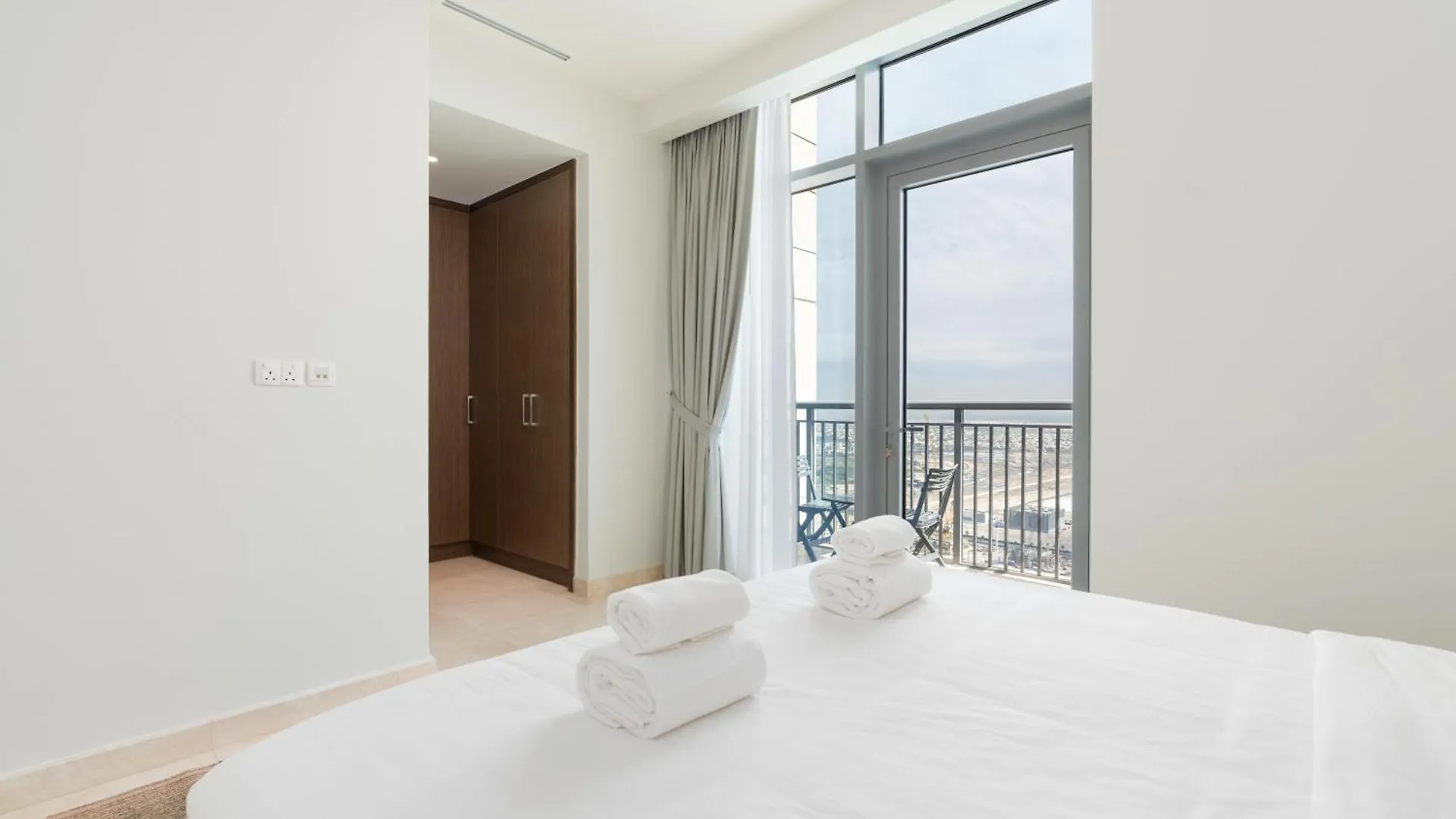 Spacious & Amazing 3 Bedroom Penthouse Burj Khalifa View Dubai United Arab Emirates
